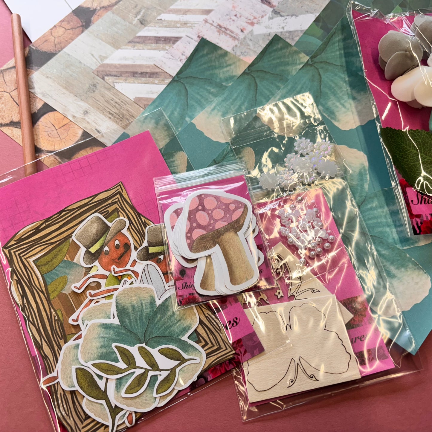 Anthony Ant Card Making Kit