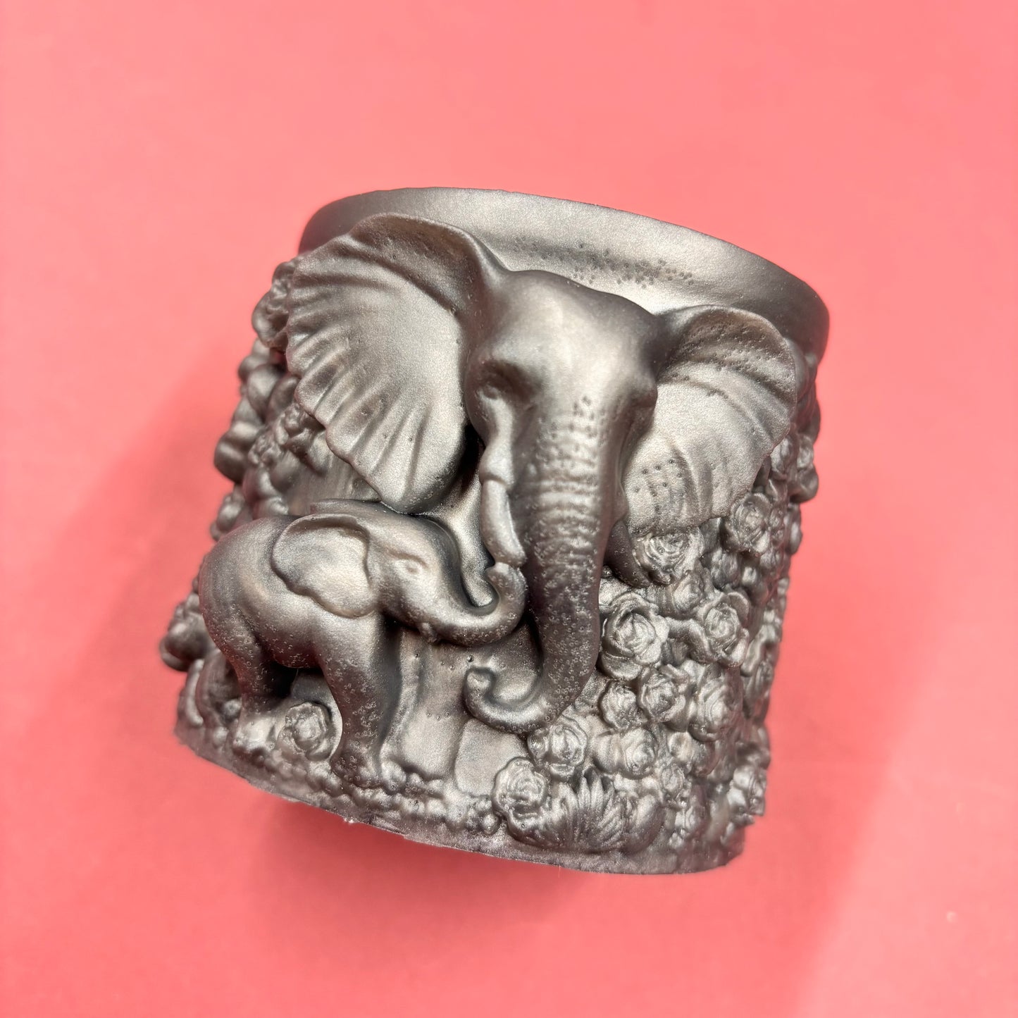 Stunning Grey Mammy And Baby Elephant Jar/Pen Pot