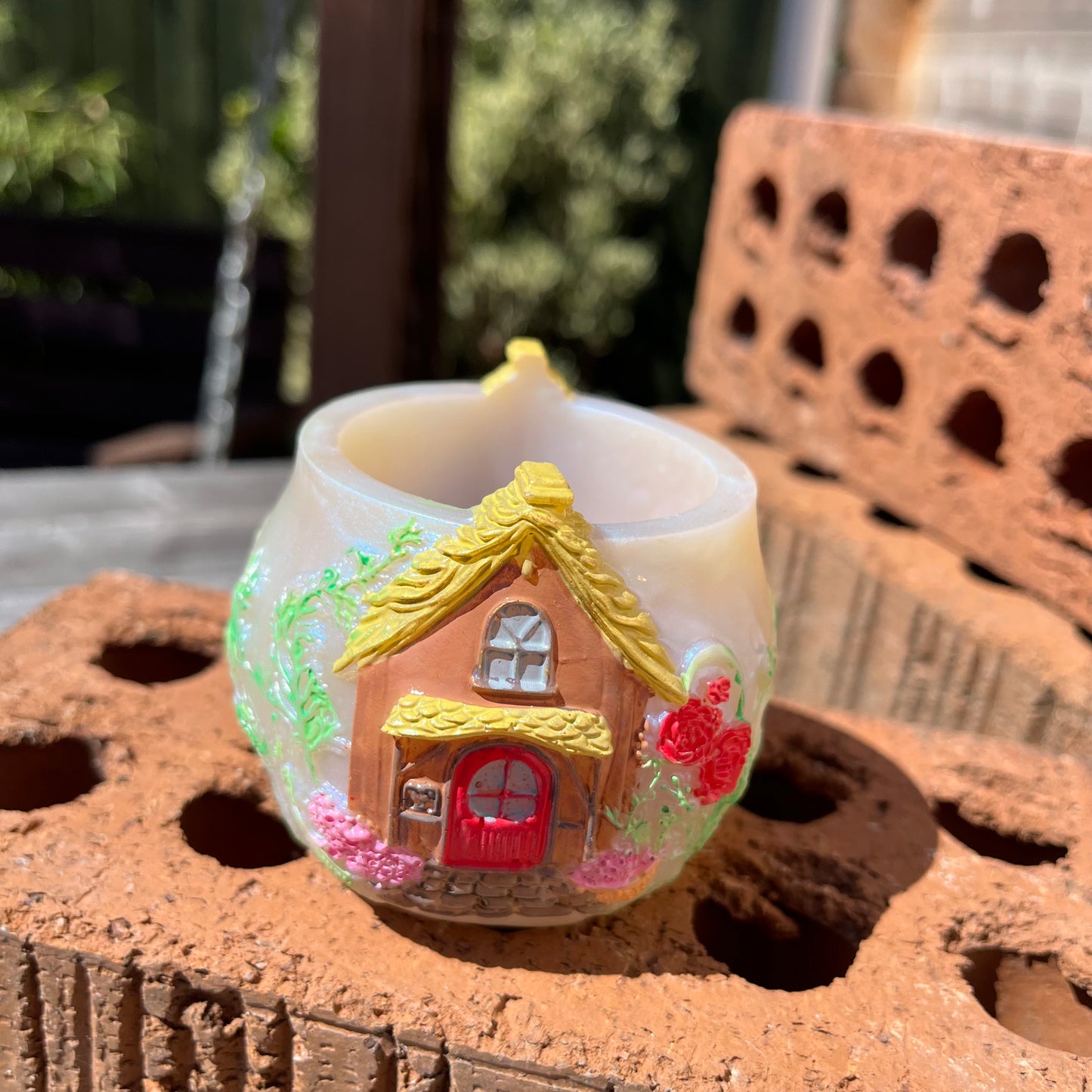 Colourful Cottage Scene 3d Resin Pot