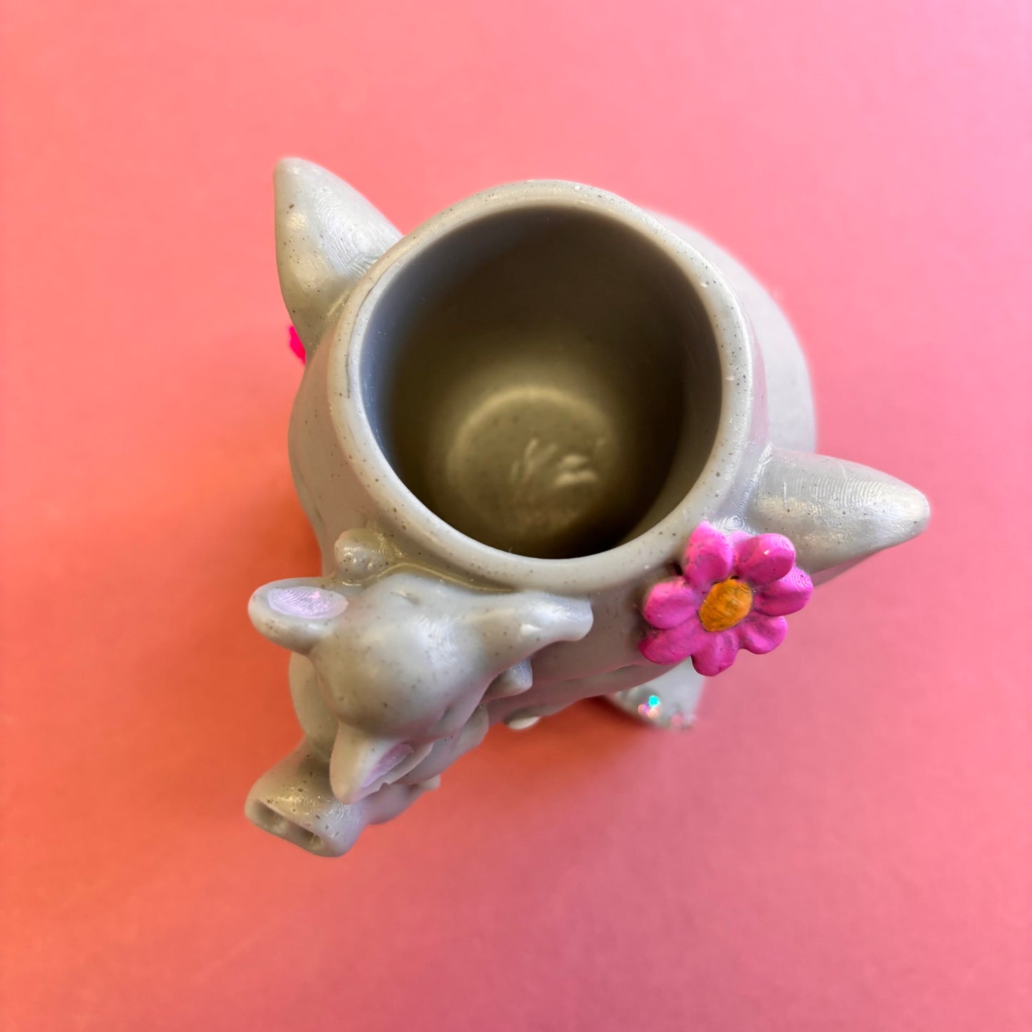 Mammy and Baby Elephant Pen Pot