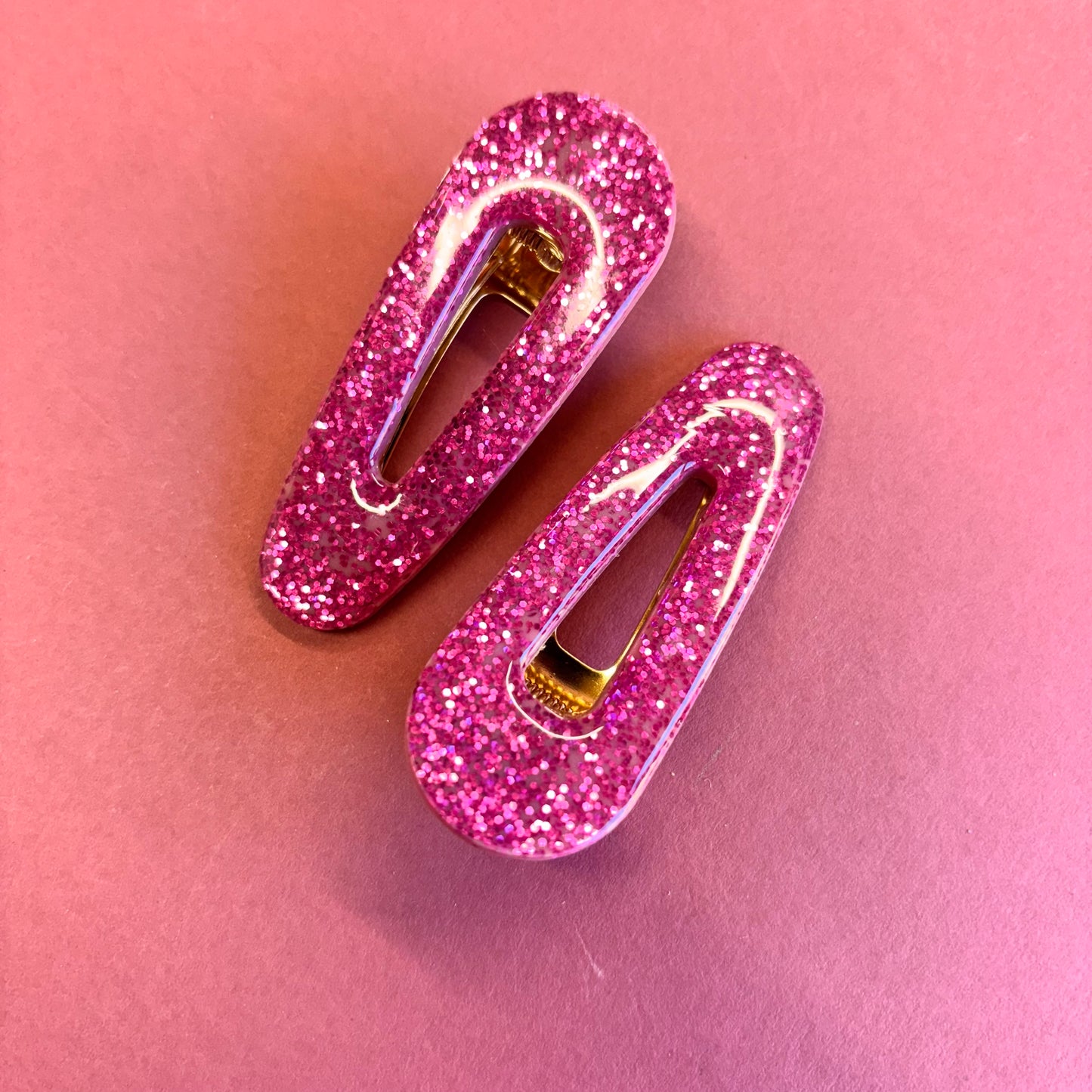 2 Pink Glitter Oval Hair Clips