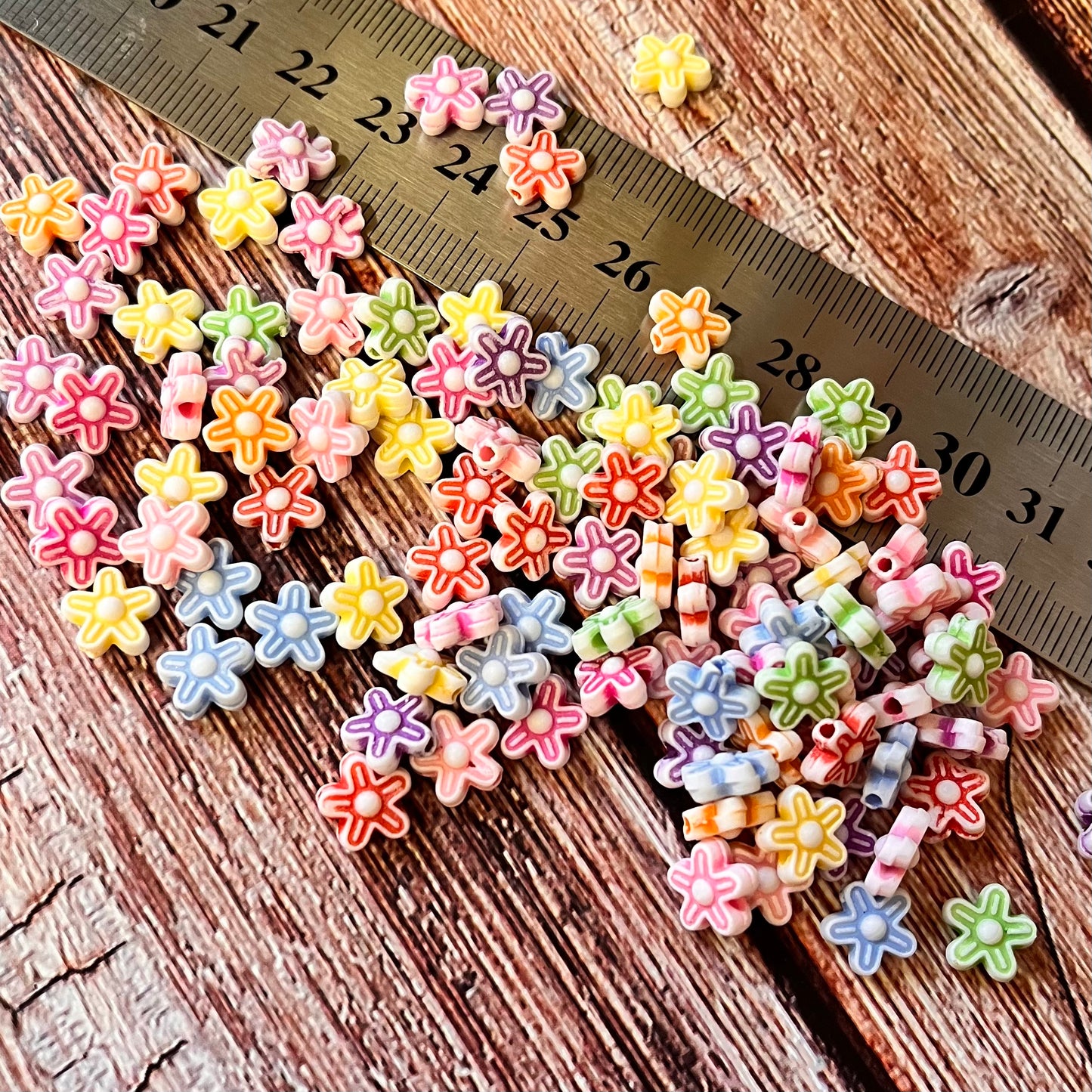 100 pcs 8mm Acrylic Flower multicoloured beads