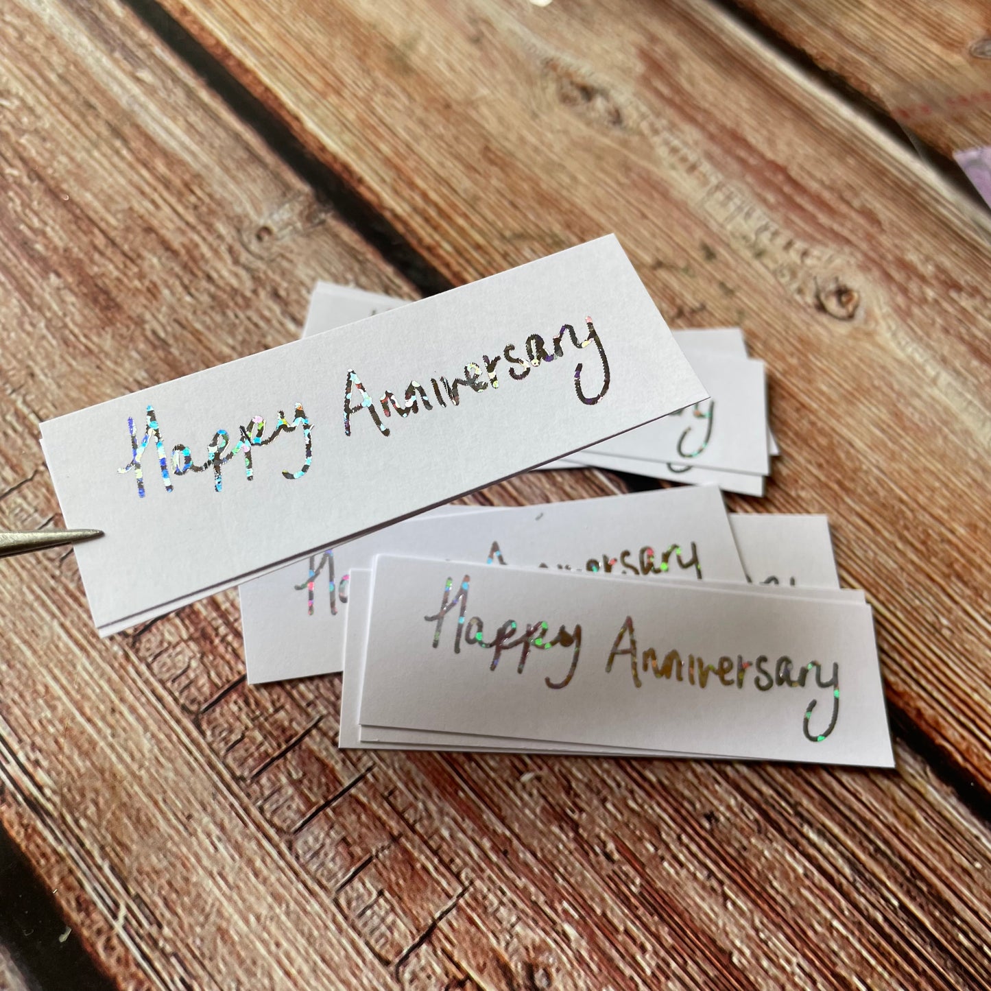 10 pcs Handwritten 'Happy Anniversary' coloured Foiled sentiments