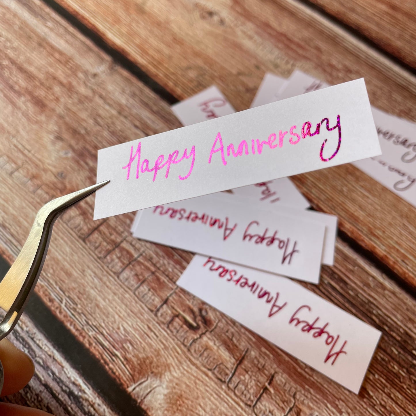 10 pcs Handwritten 'Happy Anniversary' coloured Foiled sentiments