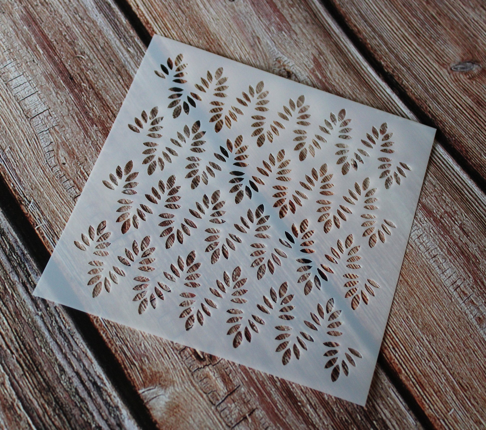 13cm square stencil of a leaf design in a wavey pattern 1mm thick perfect for mixed media and card making